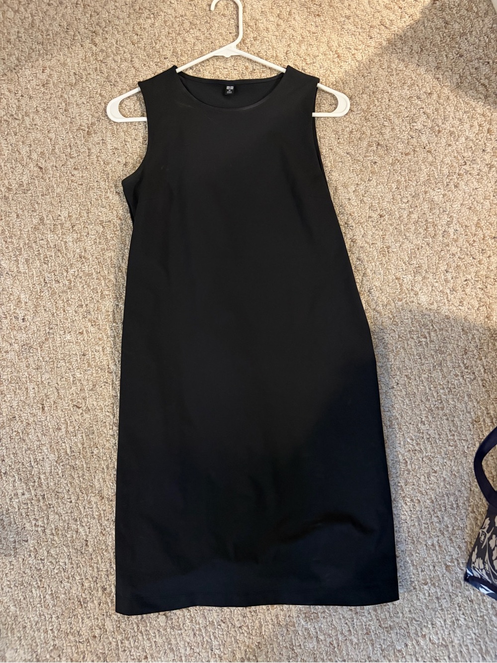 Uniqlo Black Sleeveless Midi Sheath Dress